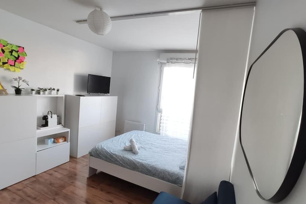 Little Explorer*Studio*Disneyland*Valdeurope*Paris Монтеврен Екстериор снимка